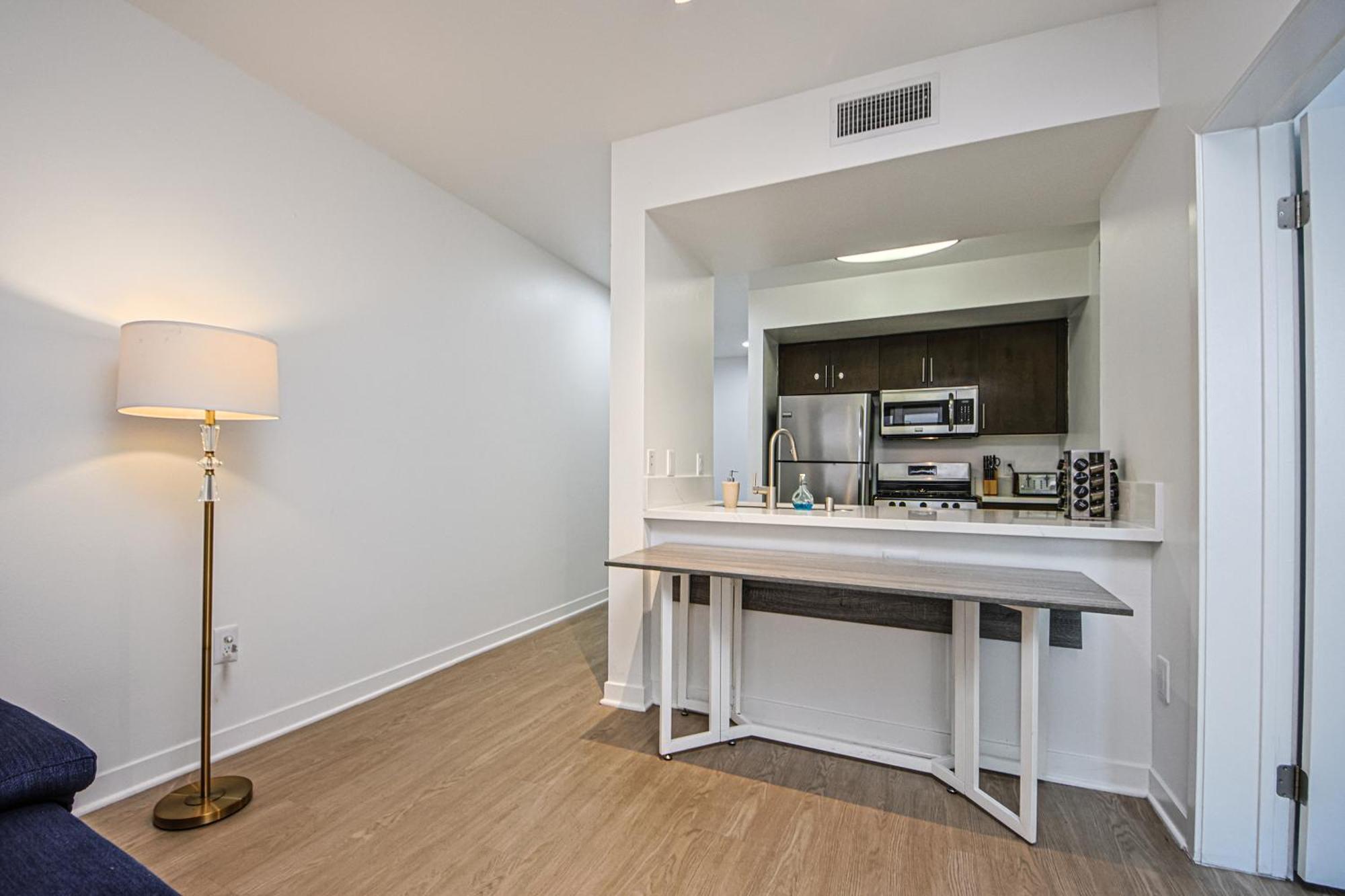 The Carlton- Modern-Luxury 2 Master Suites In Hrt Of Sm Steps To Ocean Ave Los Ángeles Exterior foto
